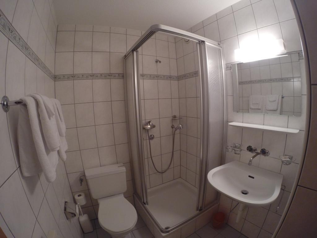 Gasthof Buehl Schwarzenburg Værelse billede